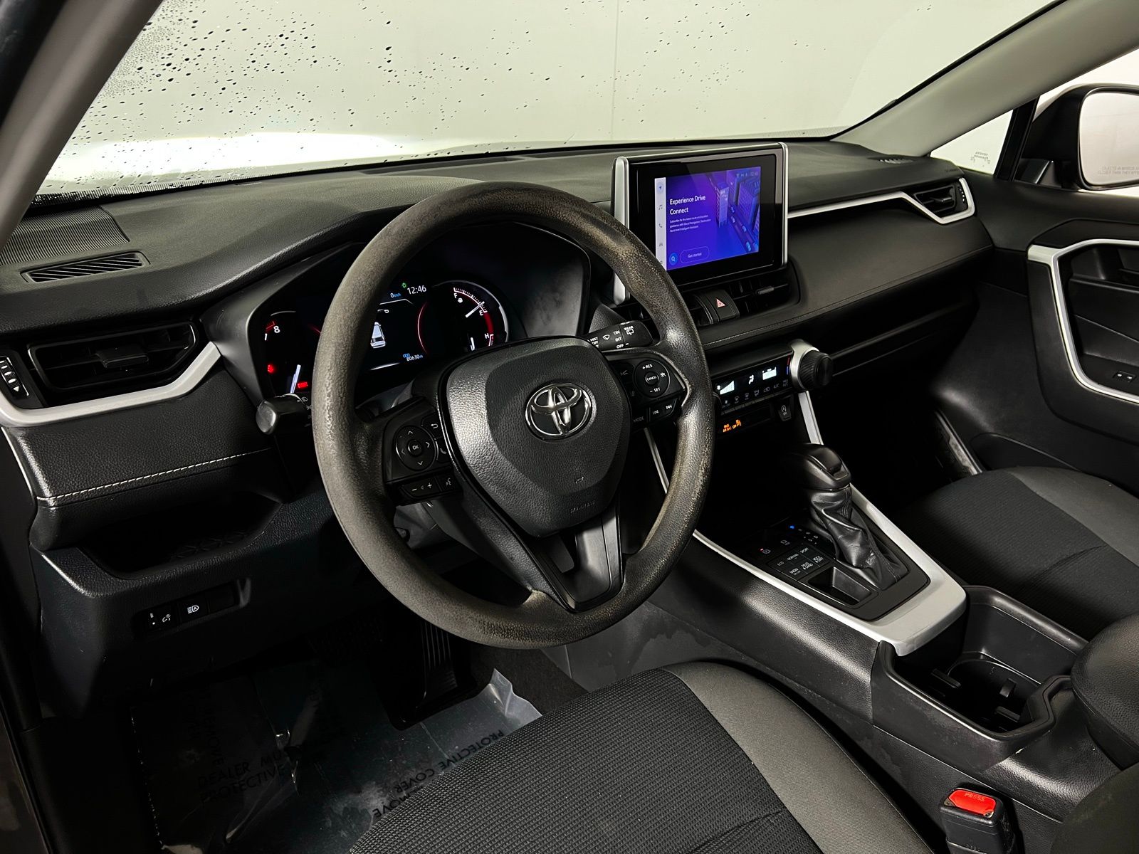 Thumbnail: 2023 Toyota RAV4 - 12