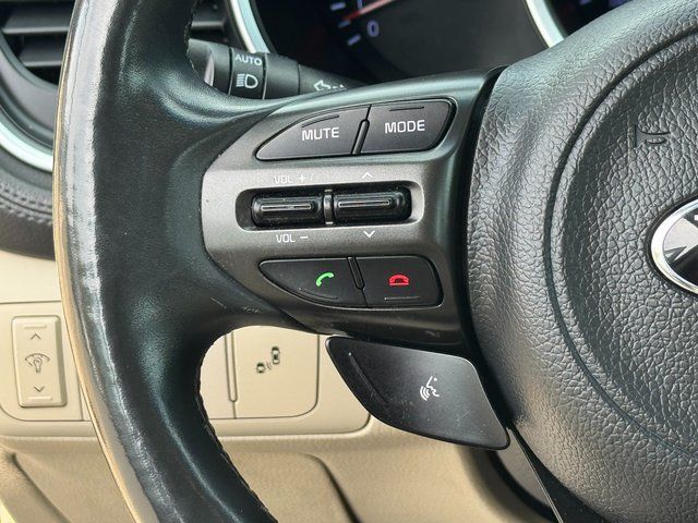 Used 2015 Black Kia EX image 16