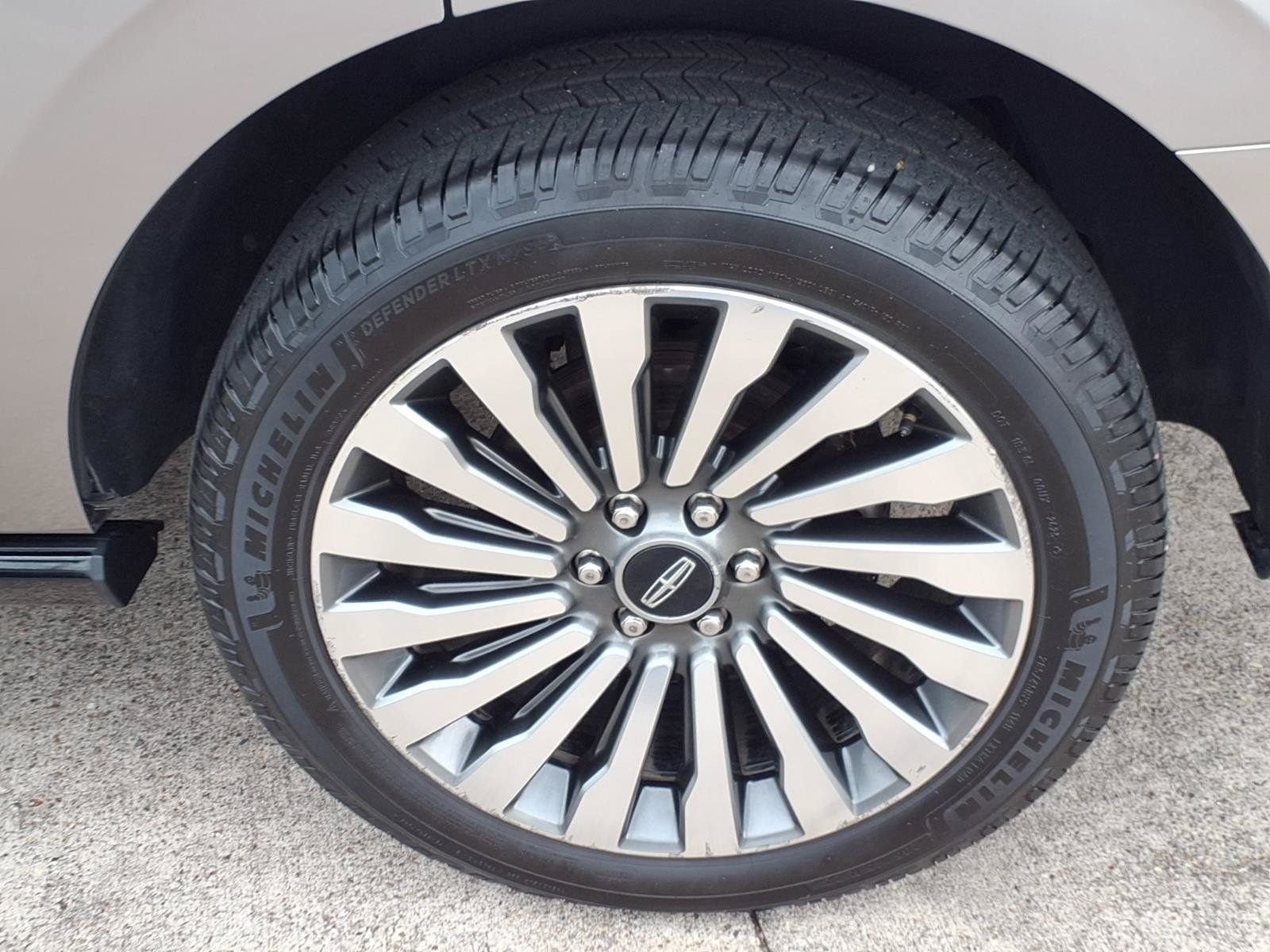 2020 Lincoln Navigator Reserve Brown at Classic Elite Chevrolet Sugar Land