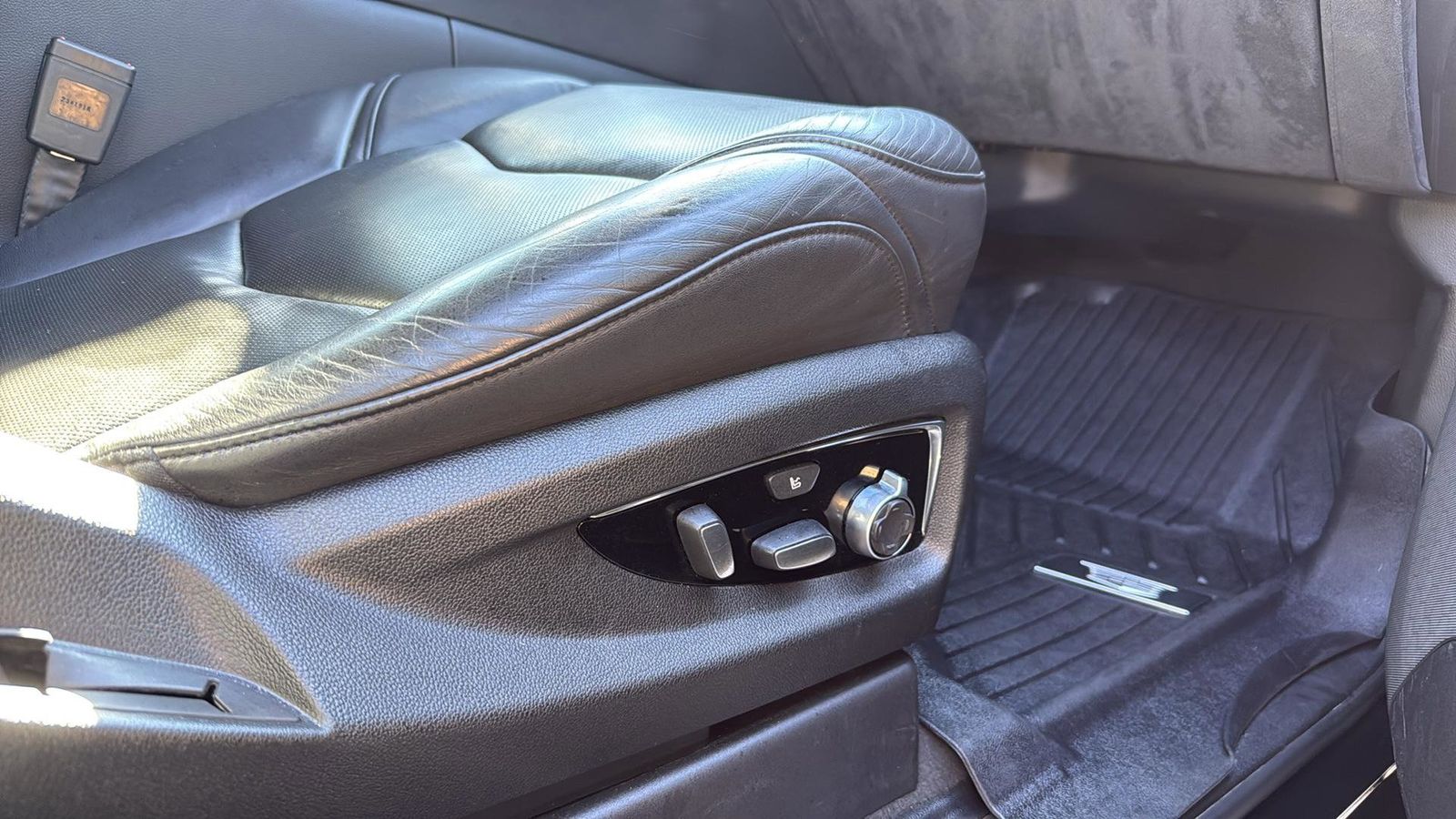 Used Car 2019 Cadillac Escalade  Platinum Edition For Sale Under $35,000 In Austin, Texas