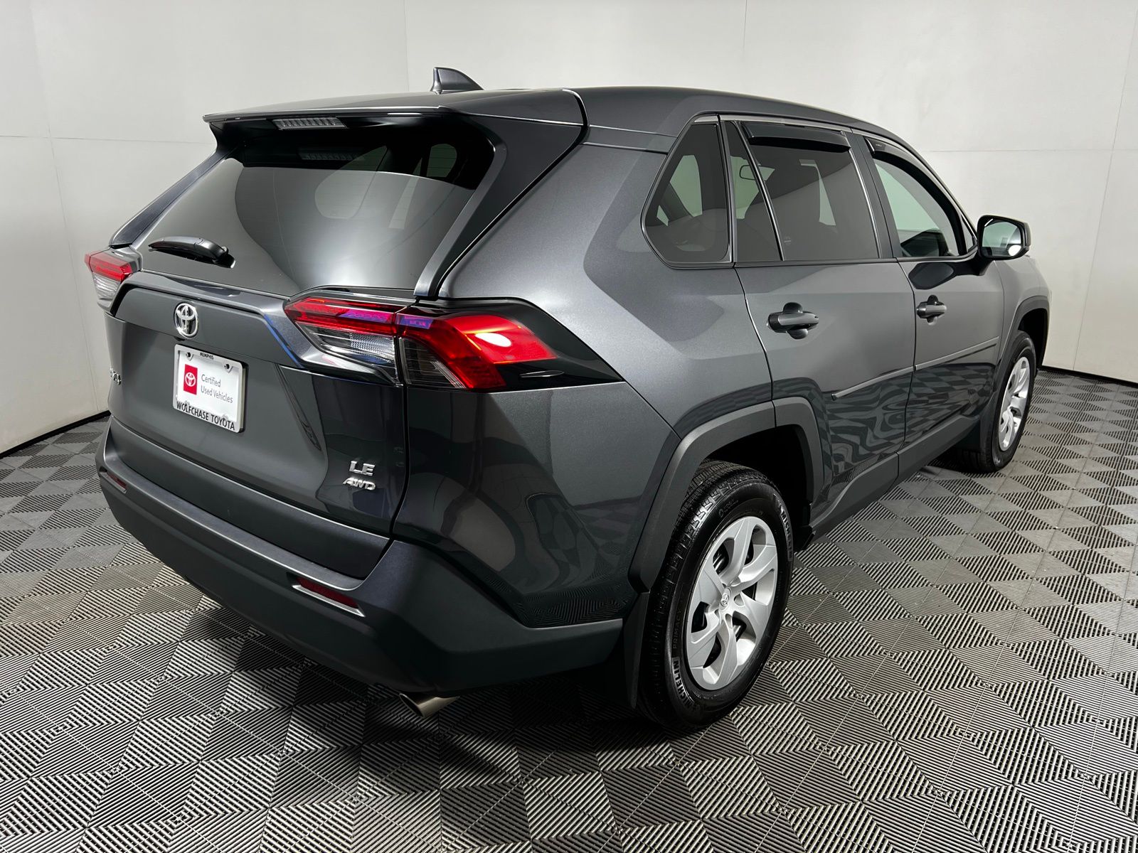 2023 Toyota RAV4 LE 5