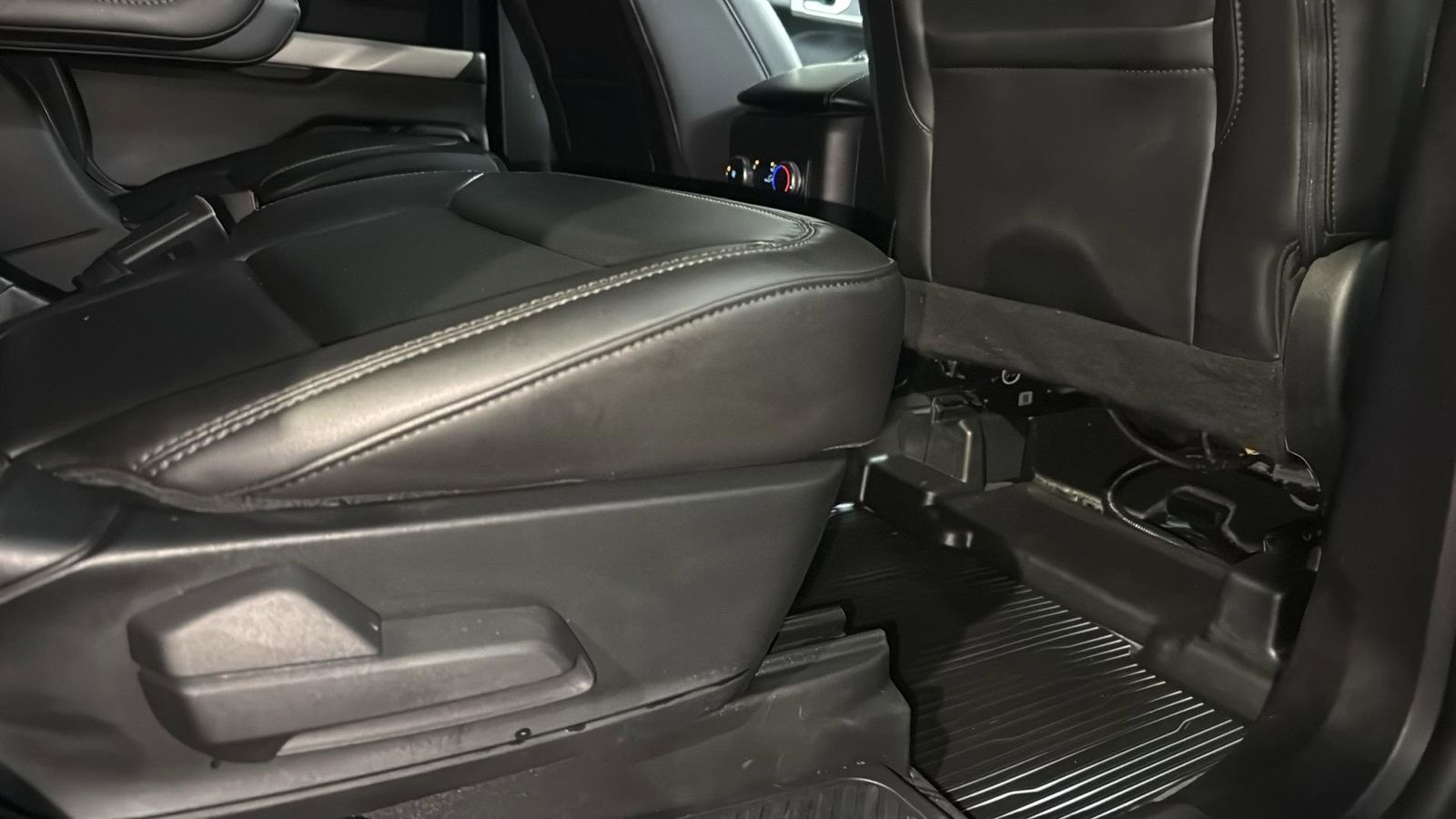 Used Car 2022 Ford Explorer  Xlt For Sale Under $30,000 In Austin, Texas