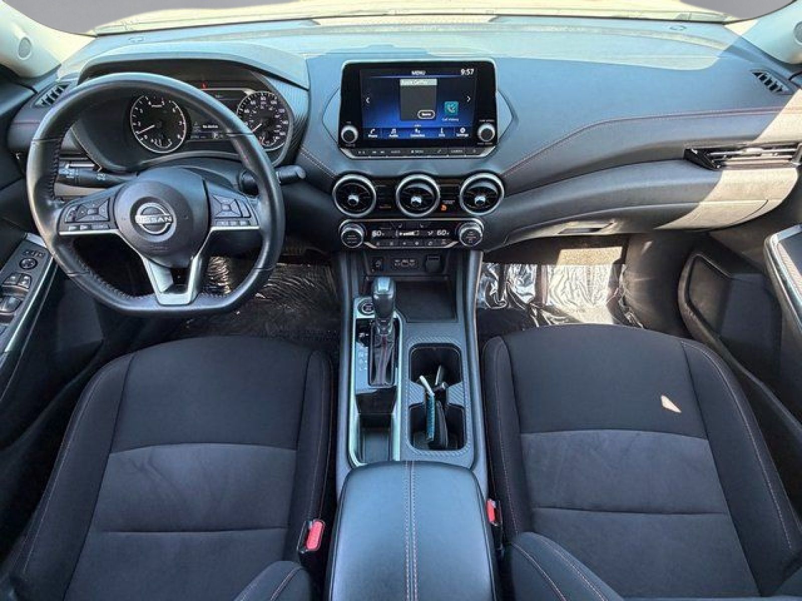 Used 2024 Aspen White Nissan SR image 3