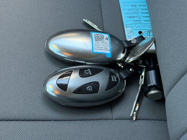 Used 2024 Red Hyundai SEL image 31