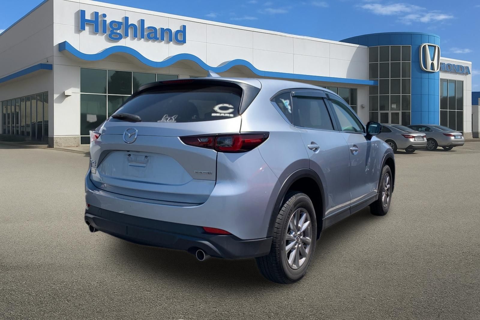 Used 2022 Silver Mazda 2.5 S Preferred Package image 4