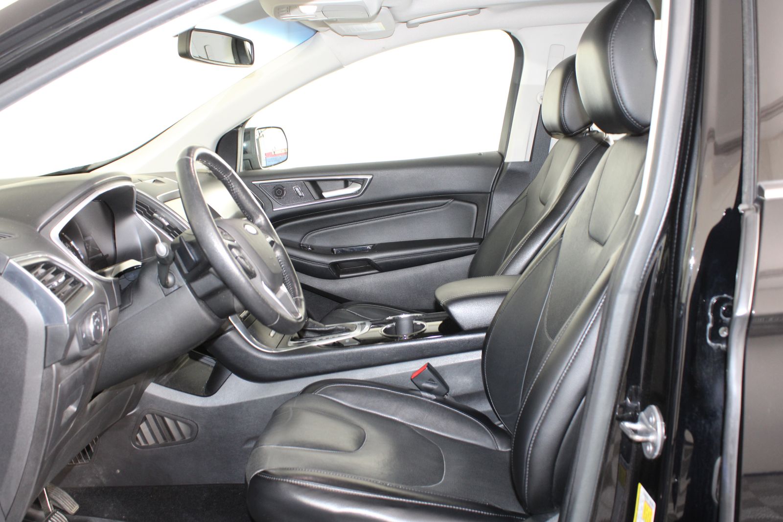 Certified Used 2017 Shadow Black Ford Titanium image 9