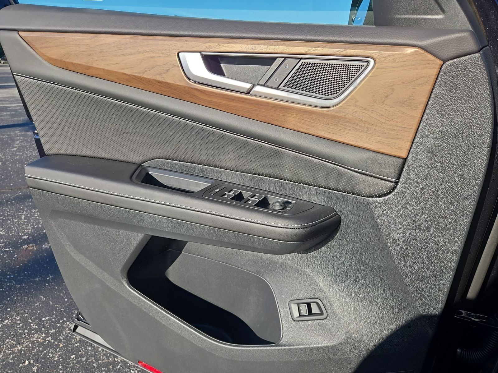 new 2026 Volkswagen Atlas car, priced at $46,399