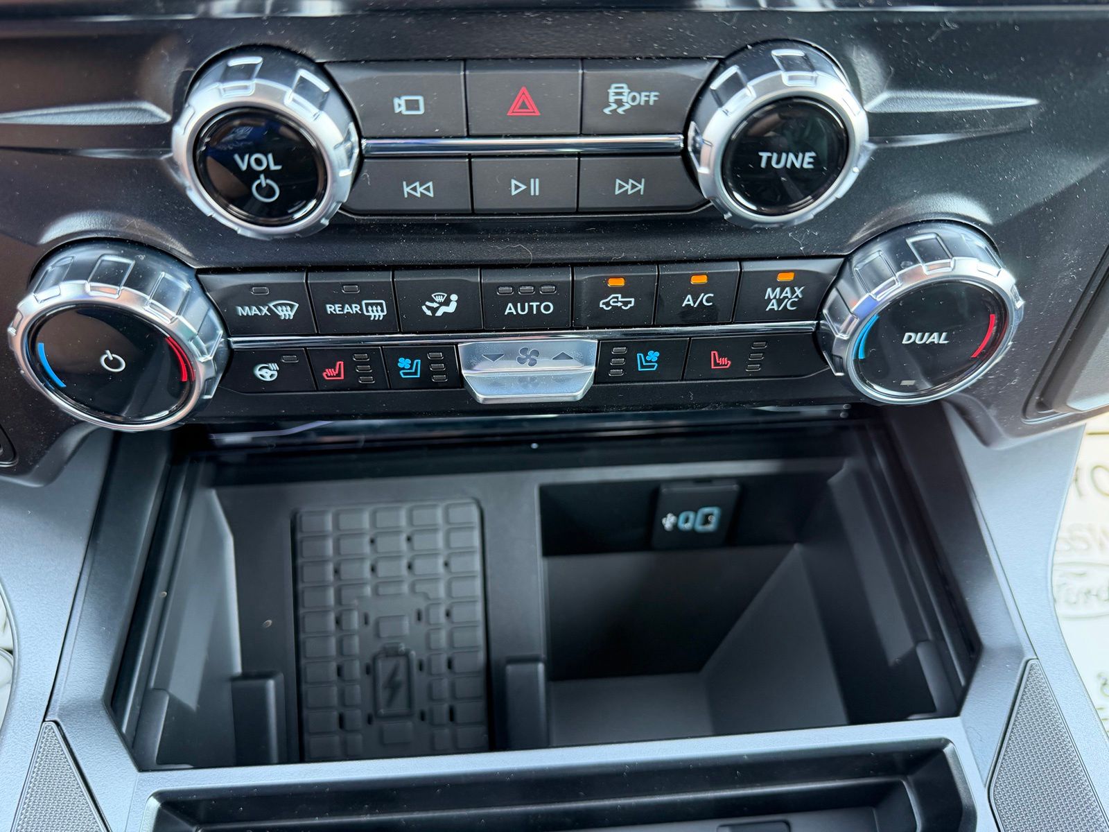 2026 Ford F-250SD image 19