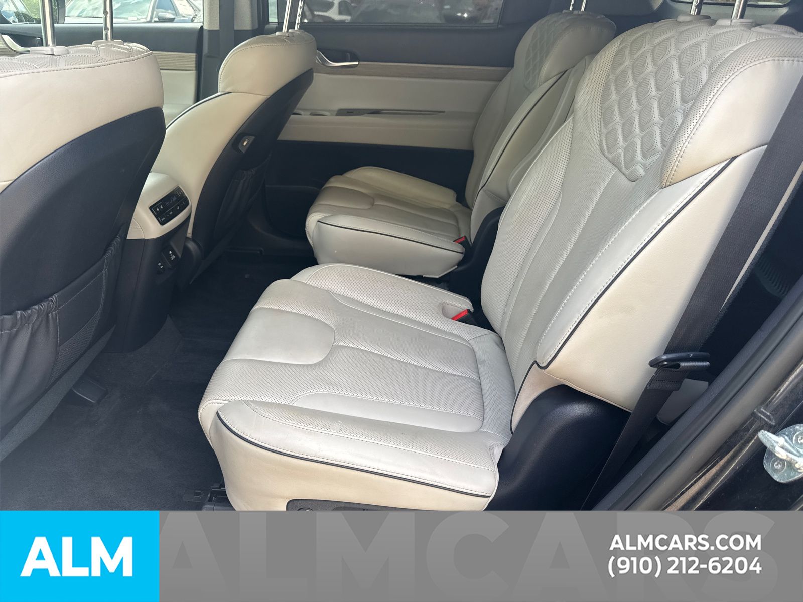 Used 2021 Moonlight Hyundai Limited image 24