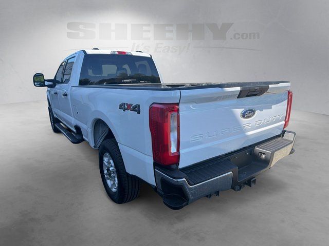 Certified Used 2025 Oxford White Ford XLT image 12