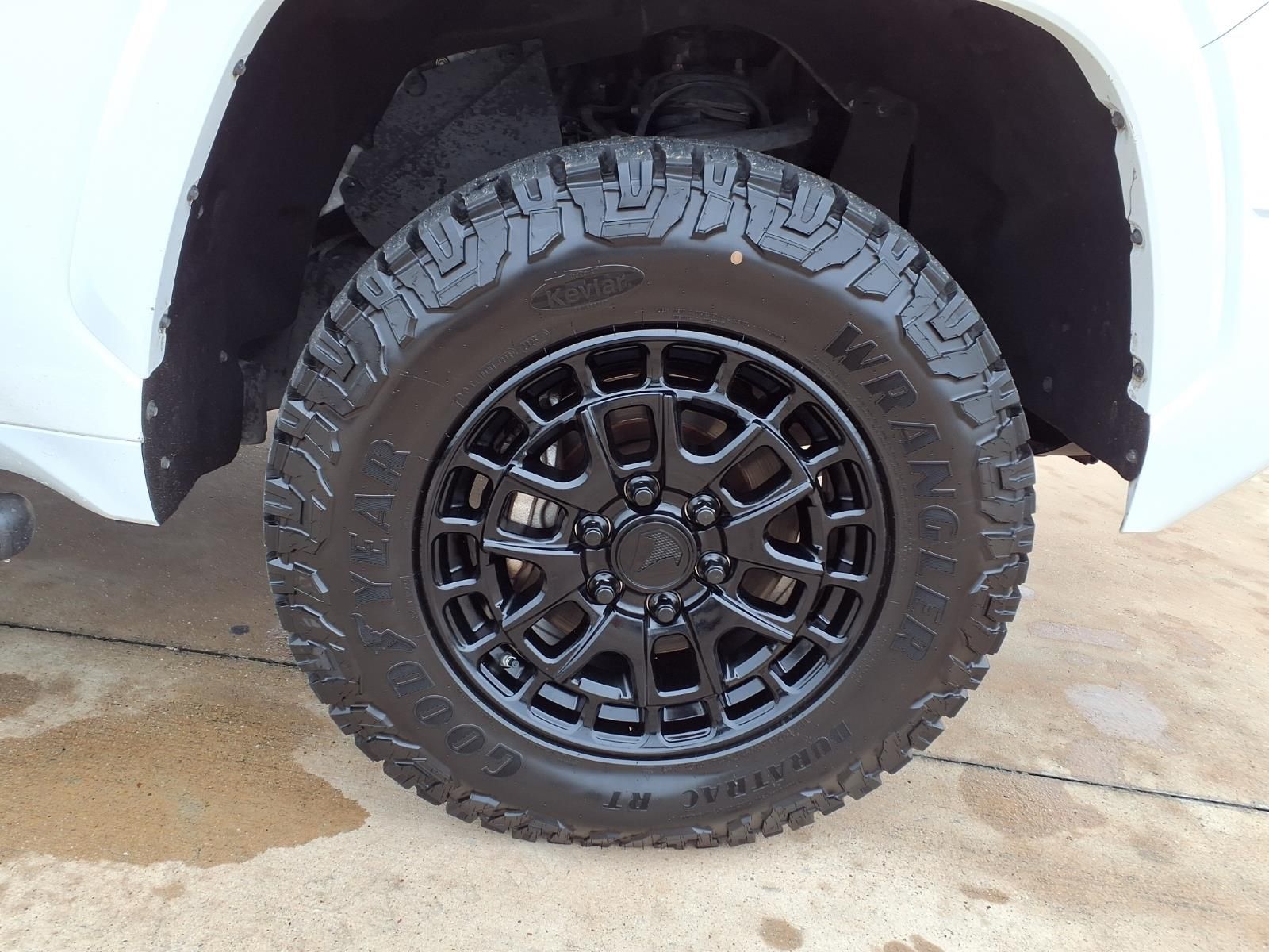 2023 Toyota Tundra SR5 - 8