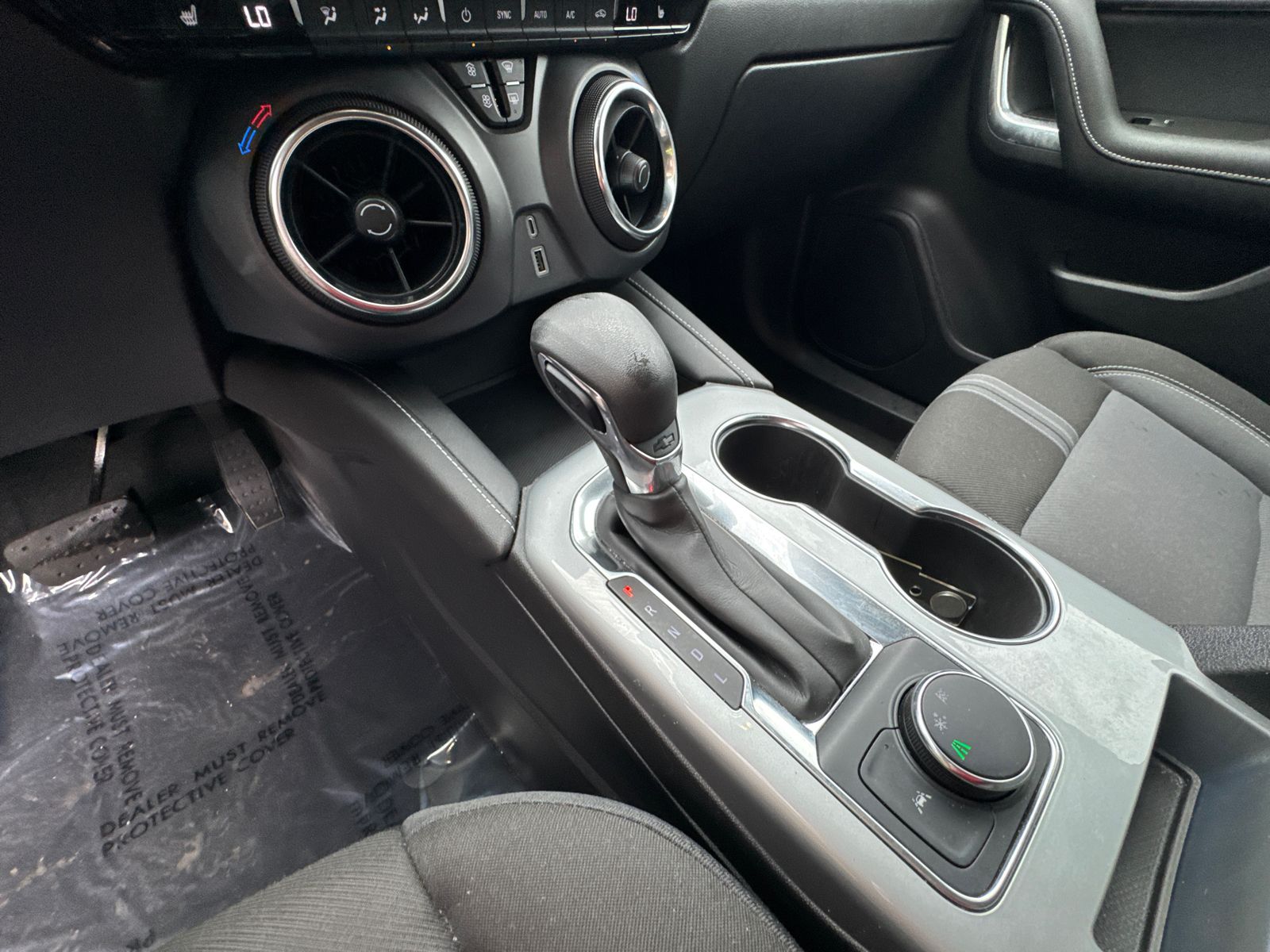 Used 2025 Summit White Chevrolet LT image 30