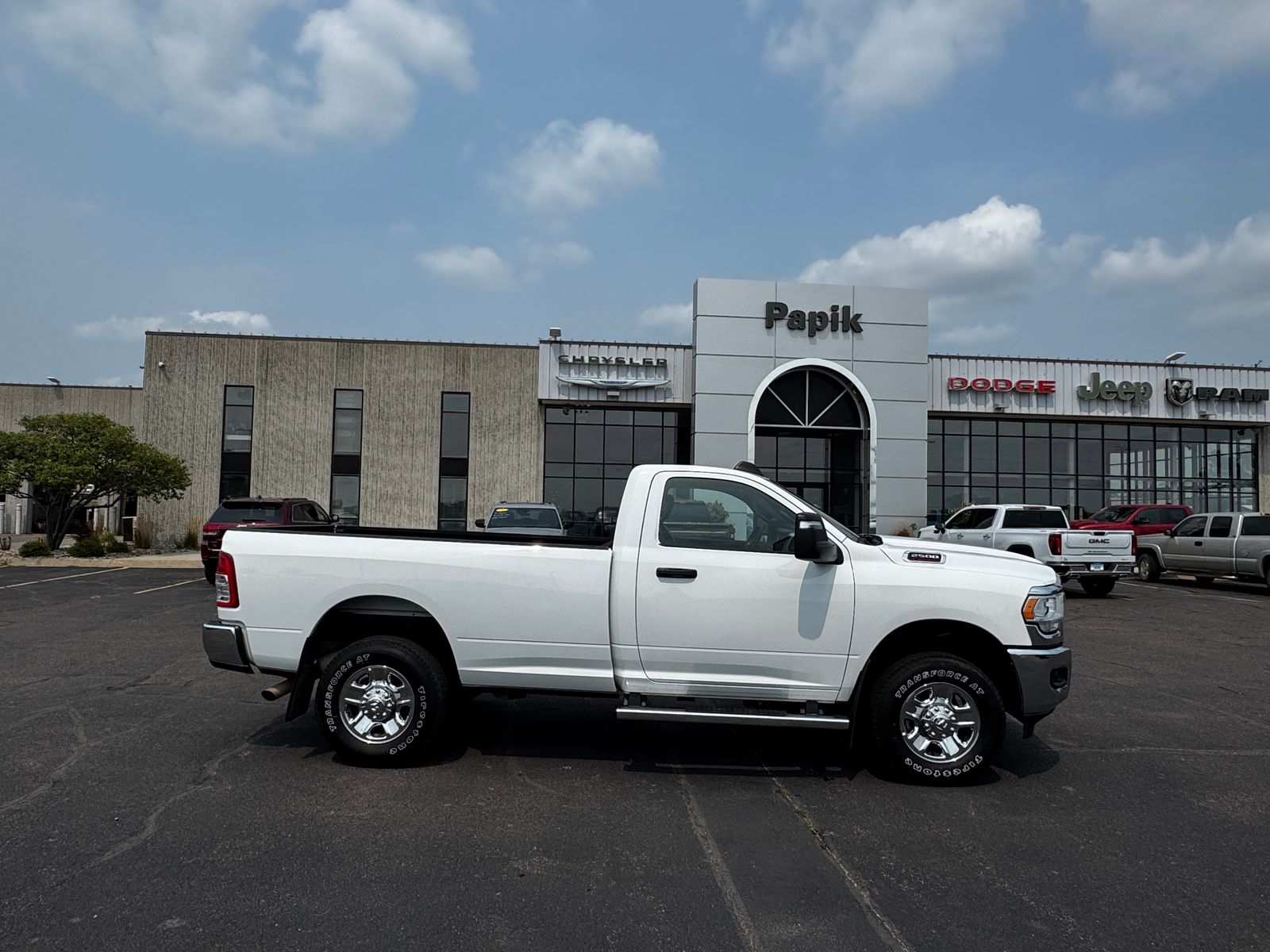 Bright White Clearcoat 2024 RAM 2500 Pickup Truck Four-Wheel Drive 8-Speed Automatic