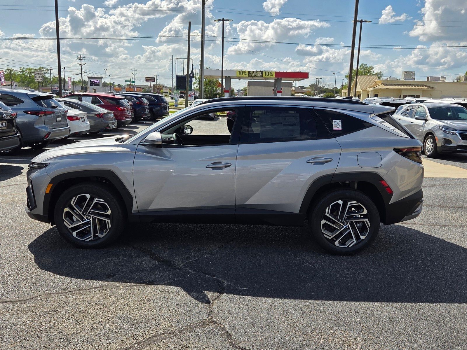 View vehicle photo 4