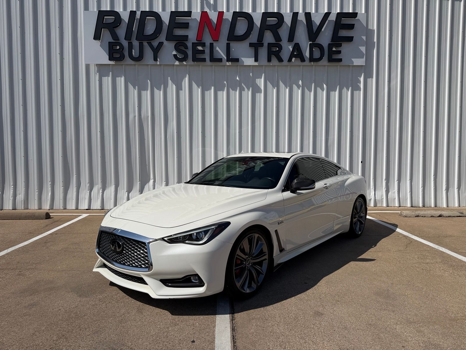 Majestic White 2019 INFINITI Q60 Coupe Rear-Wheel Drive 7-Speed Automatic