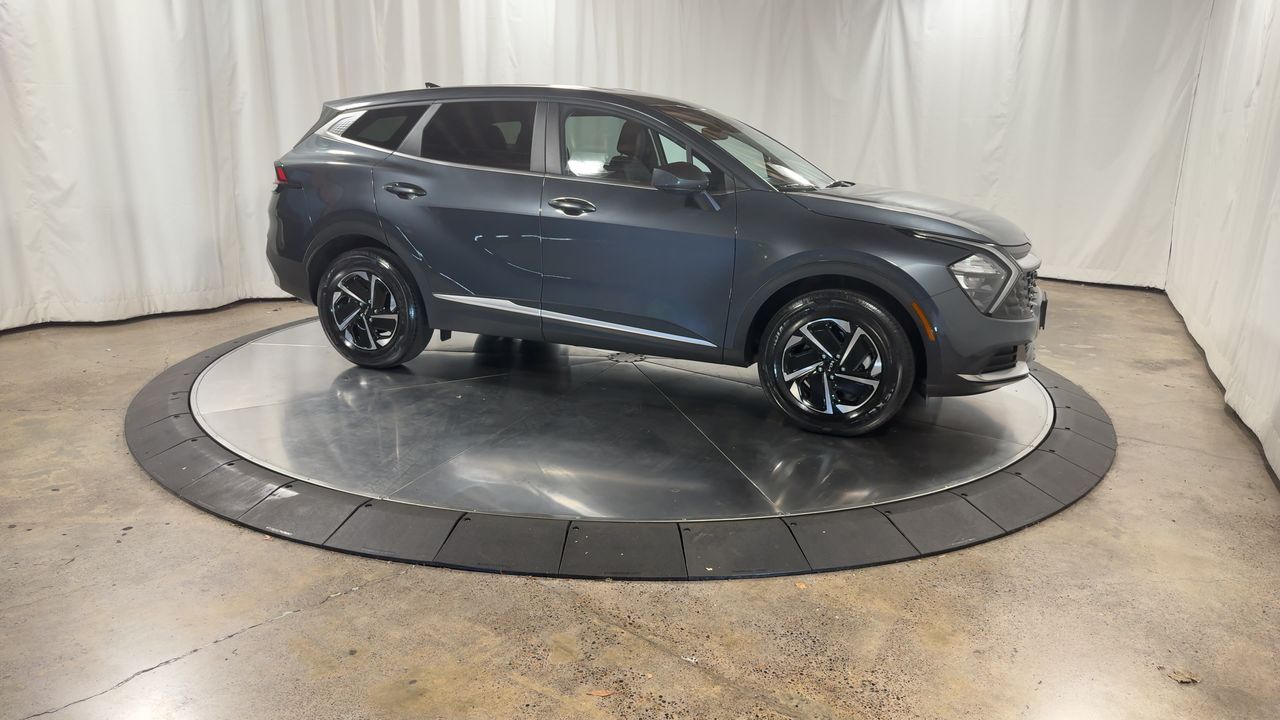 2023 Kia Sportage Hybrid LX photo 4