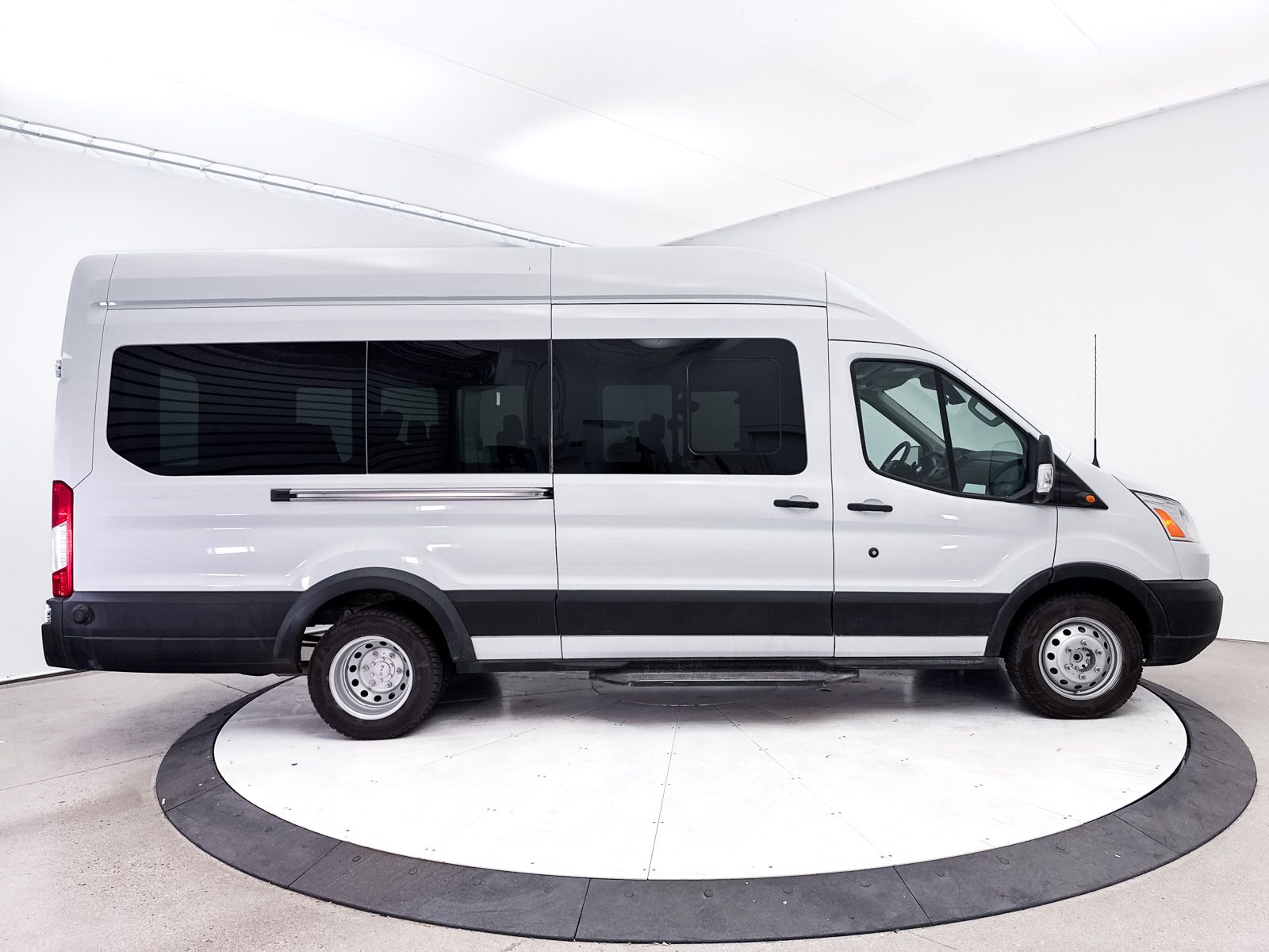 2019 Ford Transit-350 XLT