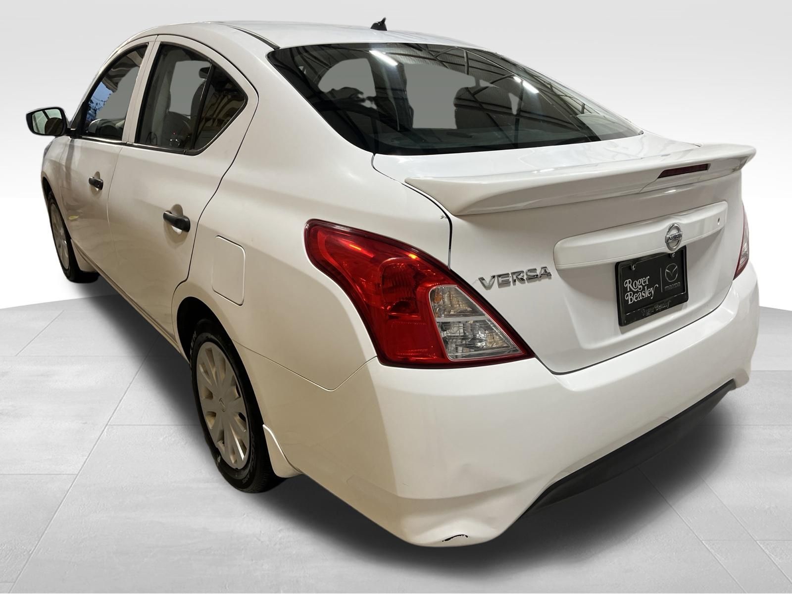 Used Car 2017 Nissan Versa  1.6 S Plus For Sale Under $10,000 In Austin, Texas