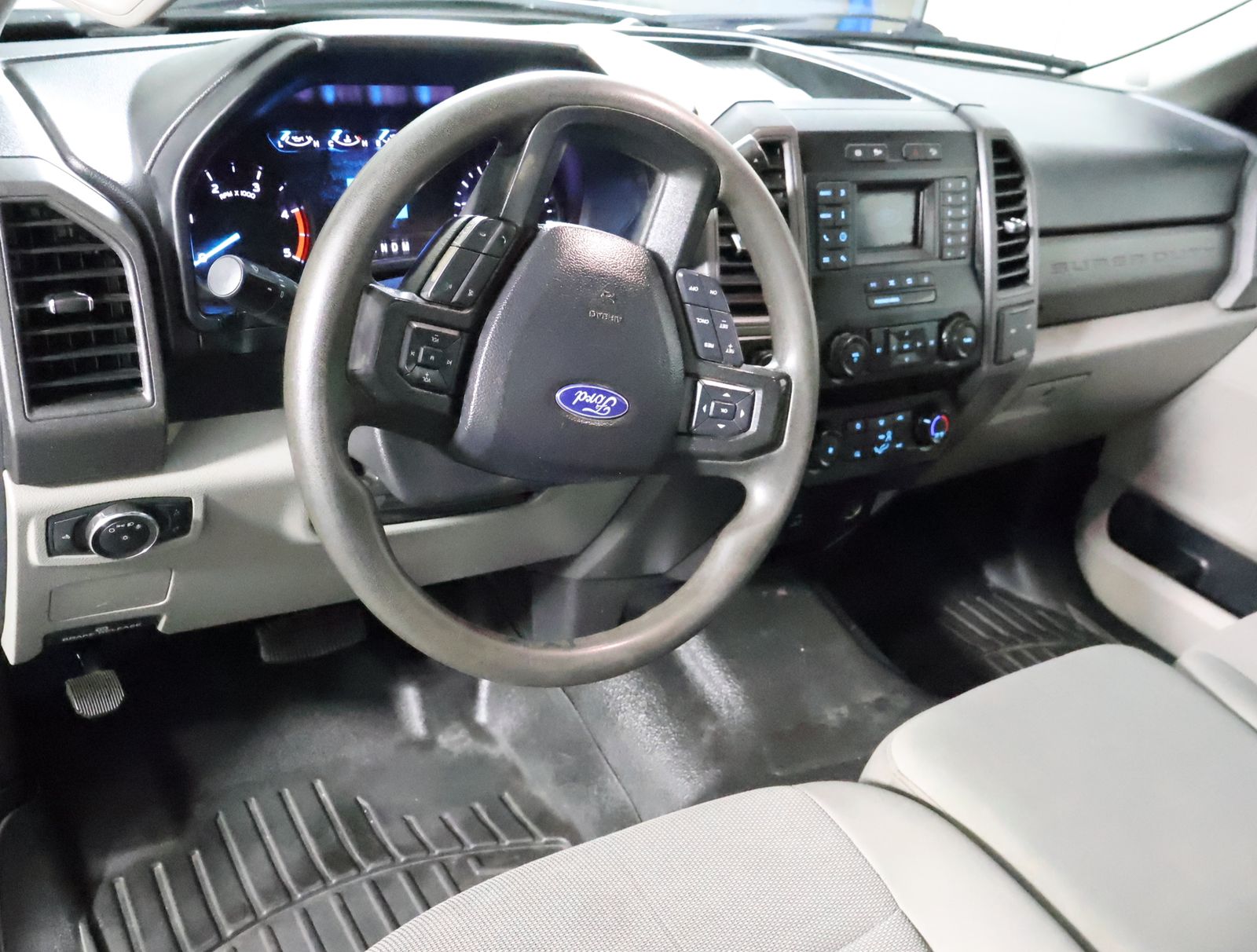 2021 Ford F-350SD XL photo