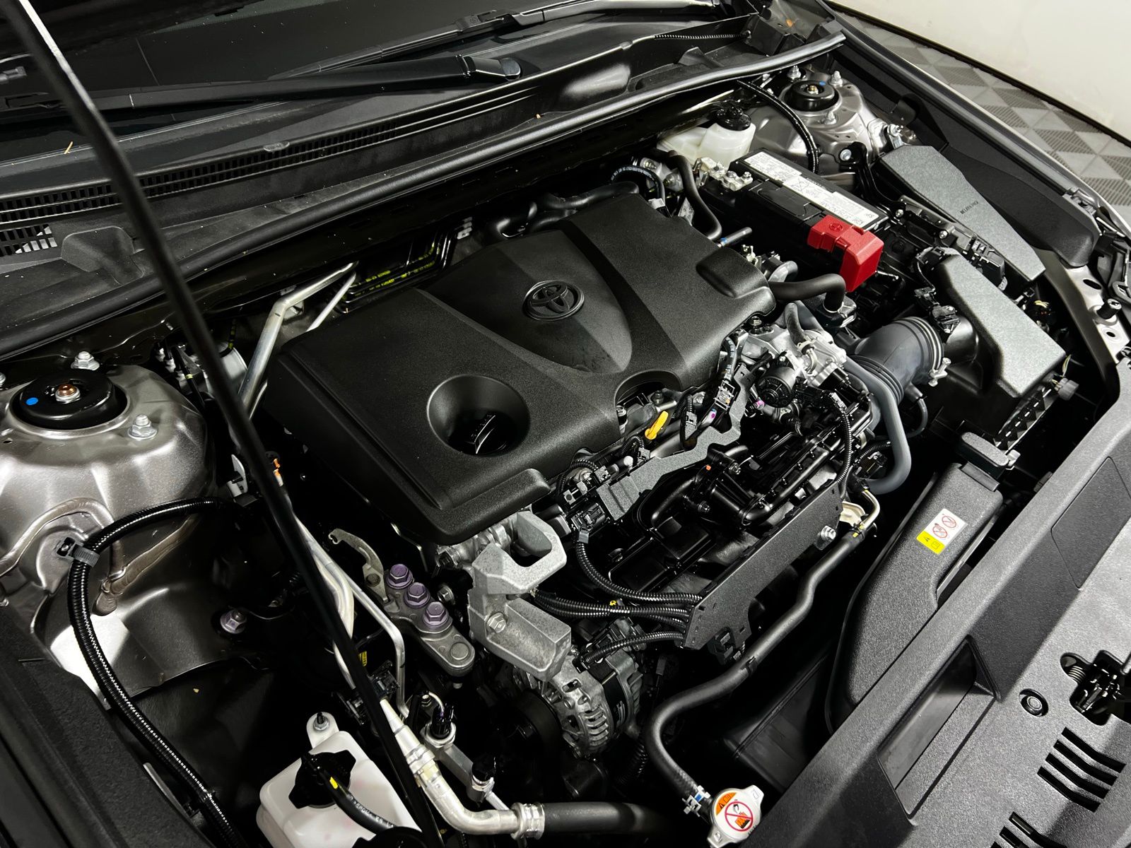 2023 Toyota Camry SE 10
