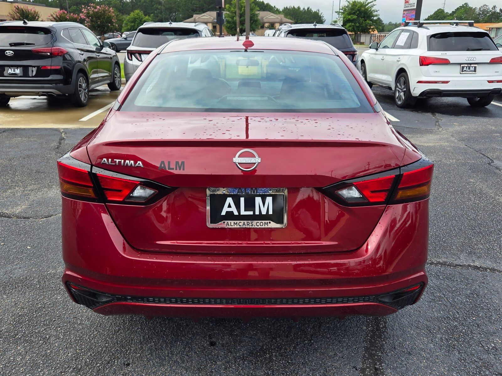 2025 Nissan Altima SV - Photo 9