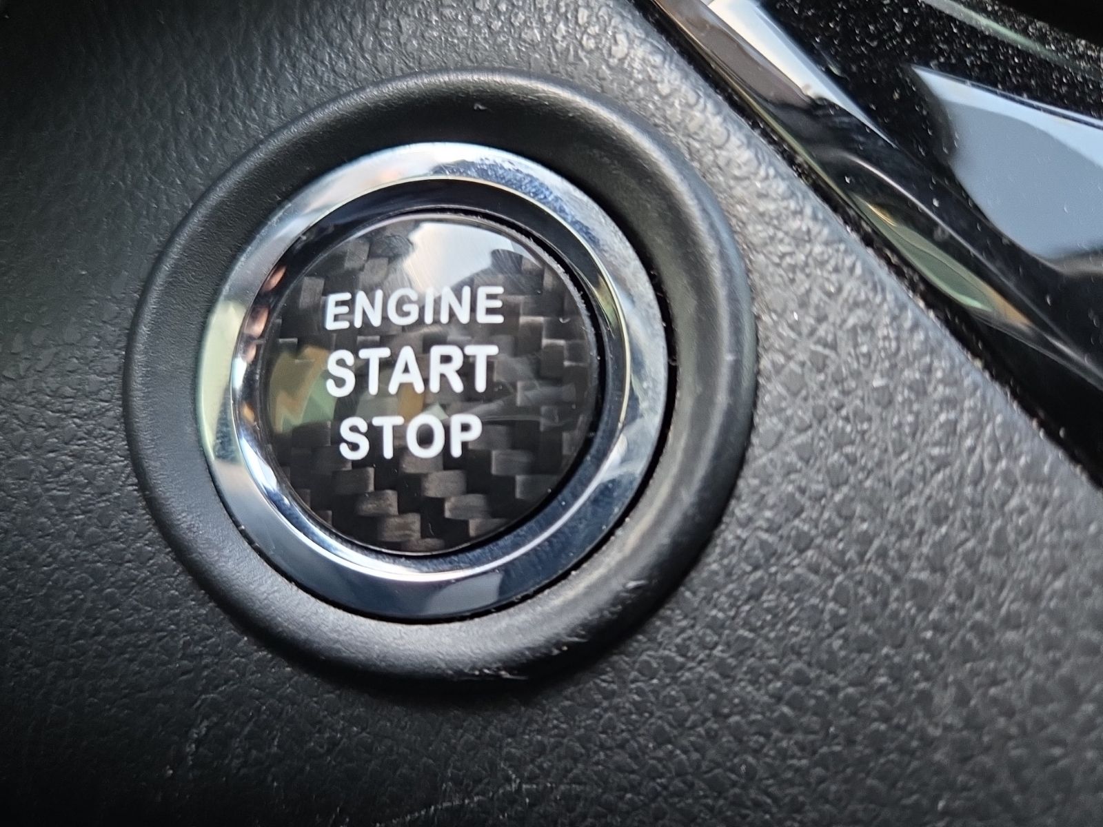 Used 2021 White Toyota XLE image 26
