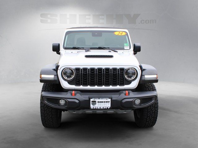 Used 2024 White Jeep Mojave image 16