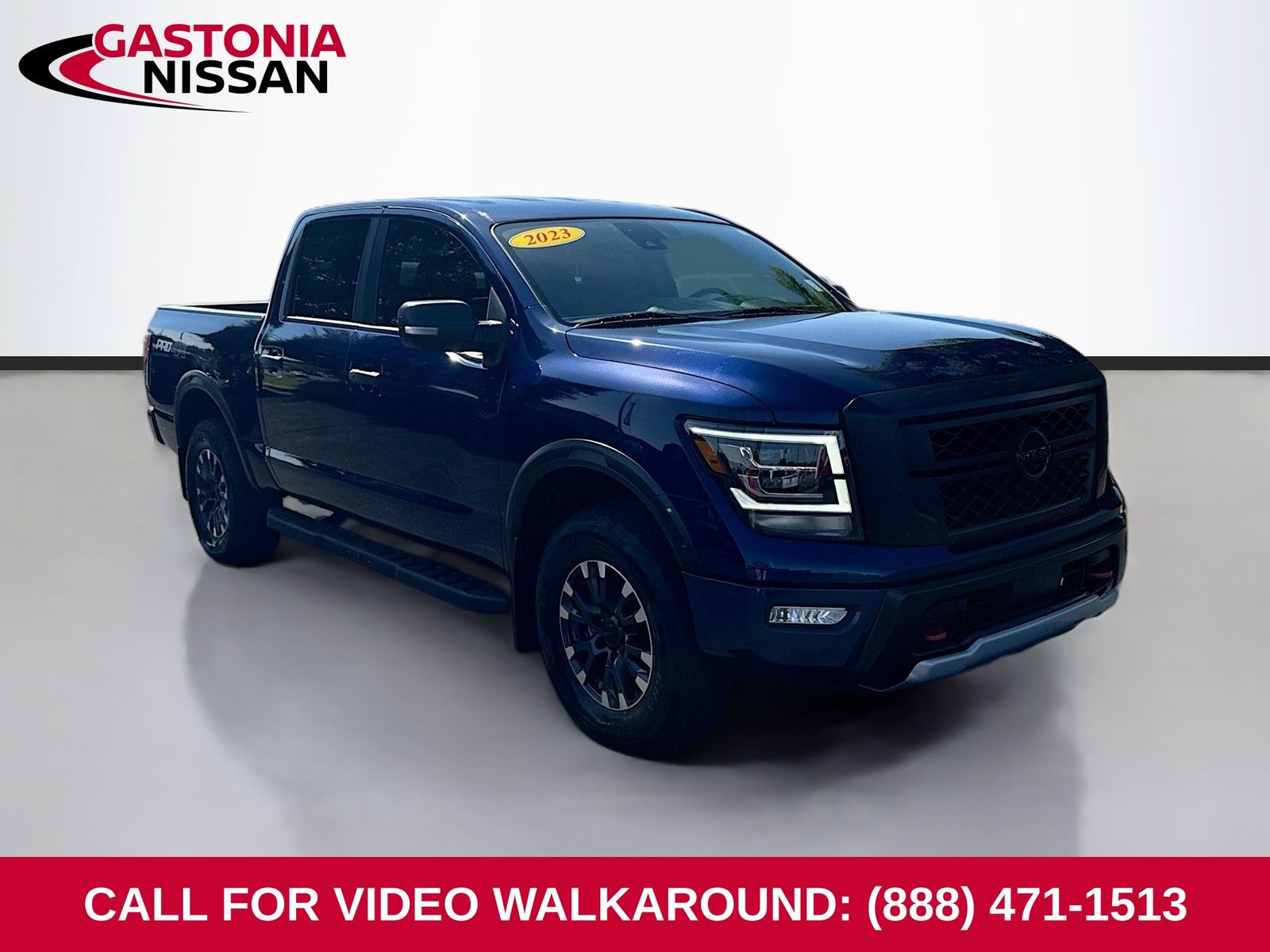 2023 Nissan Titan PRO-4X Crew Cab 4WD