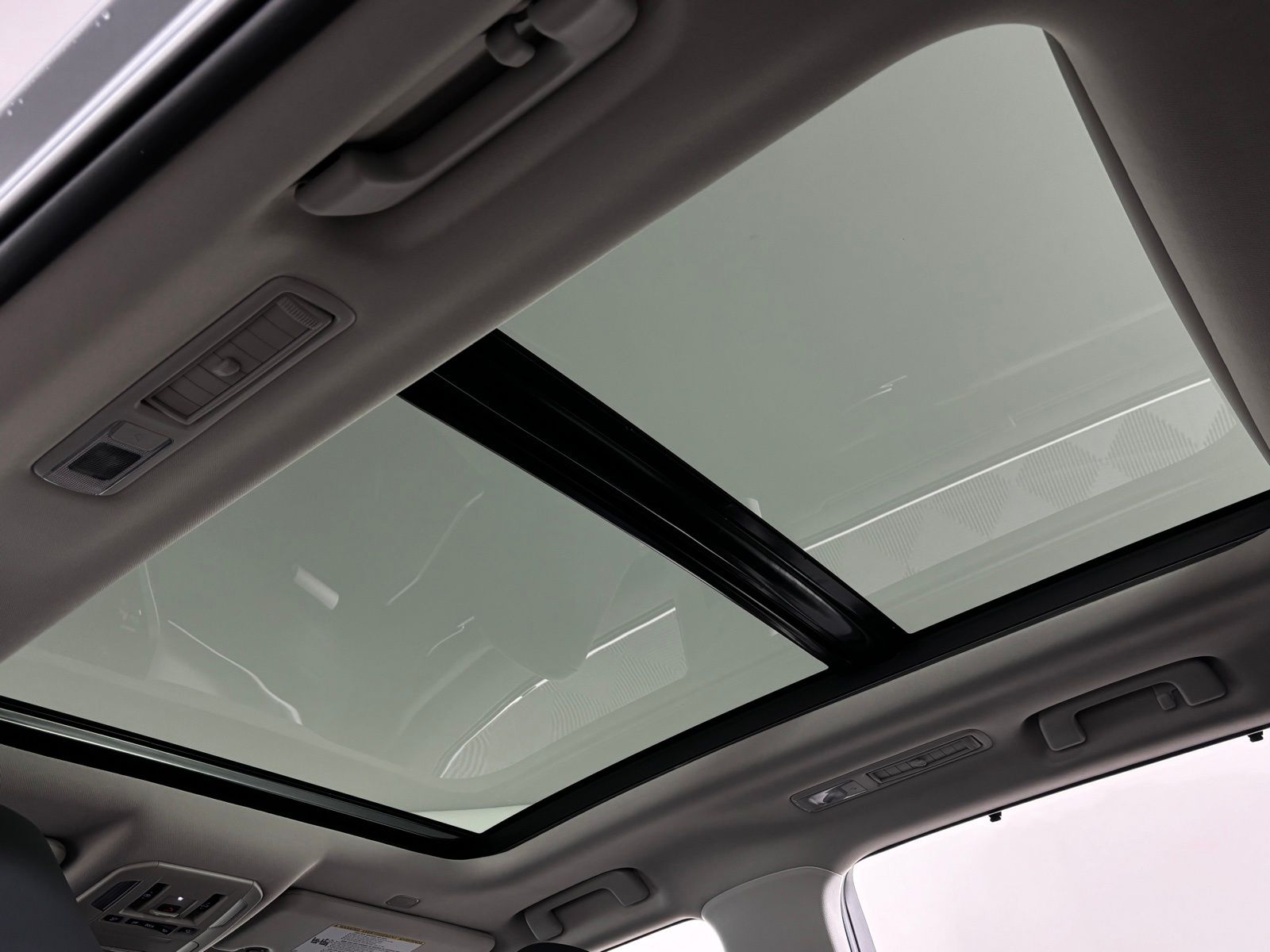 Thumbnail: 2026 Toyota Highlander - 25