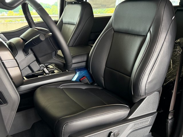 New 2026 Agate Black Metallic Ford Lariat image 22