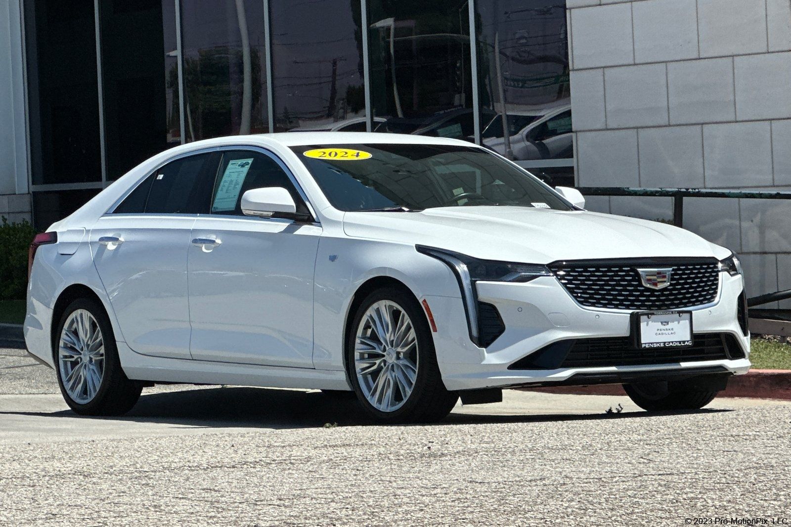 Summit White 2024 Cadillac CT4 Sedan Rear-Wheel Drive 8-Speed Automatic