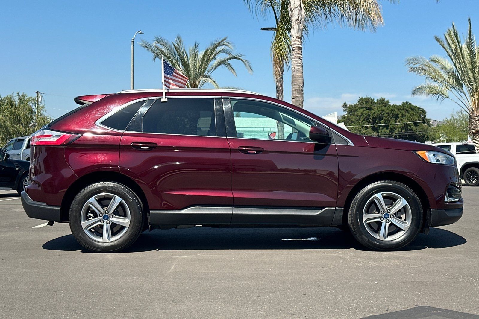 View vehicle photo 3