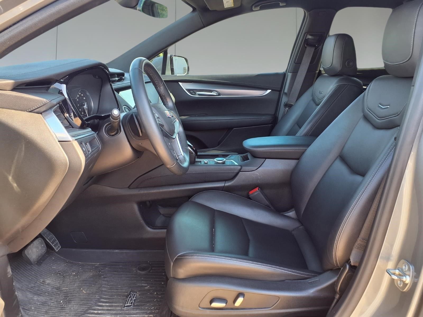 2024 Cadillac XT5 Luxury Silver at Bayway Cadillac of The Woodlands