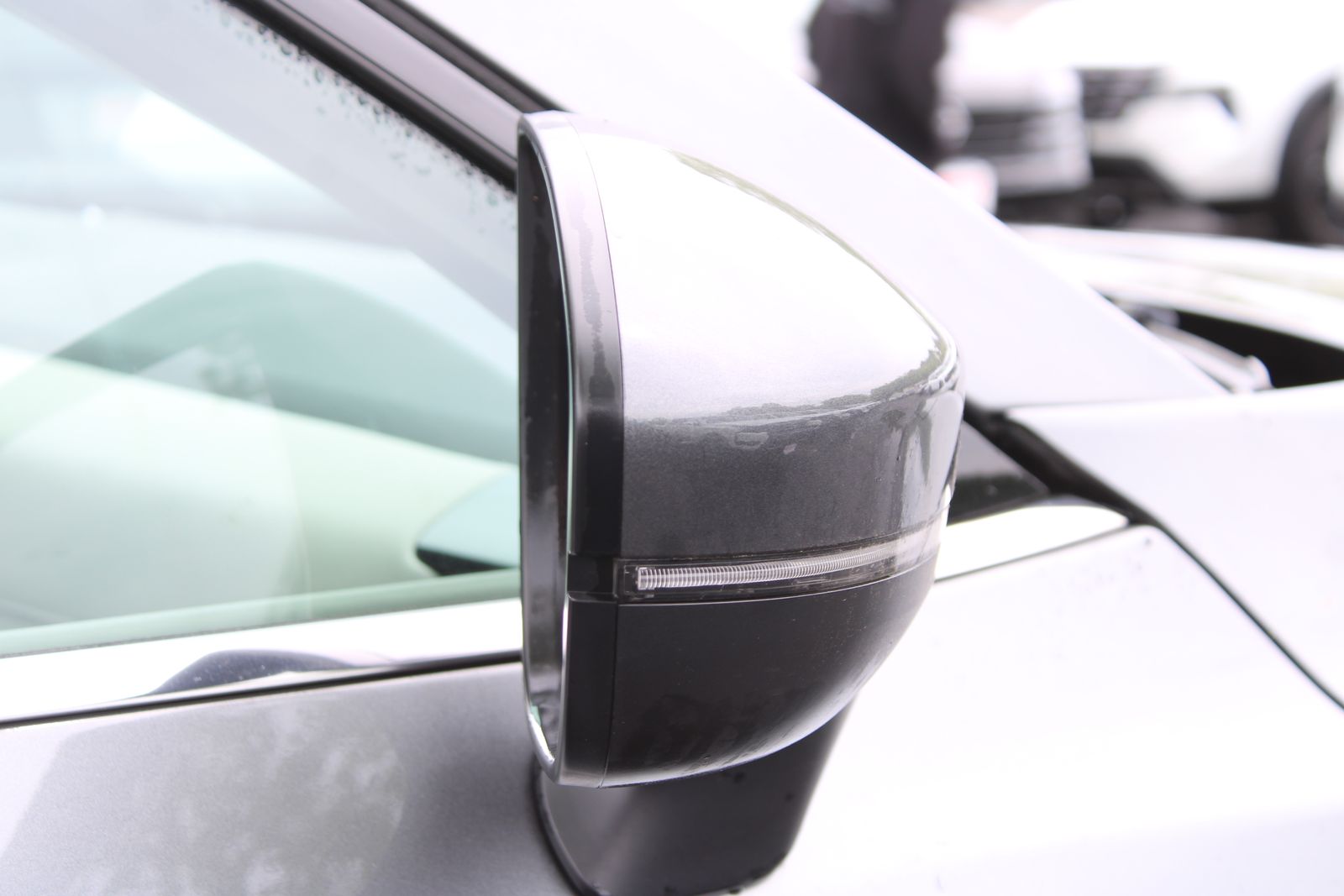 Used 2023 Gray Nissan SV image 8