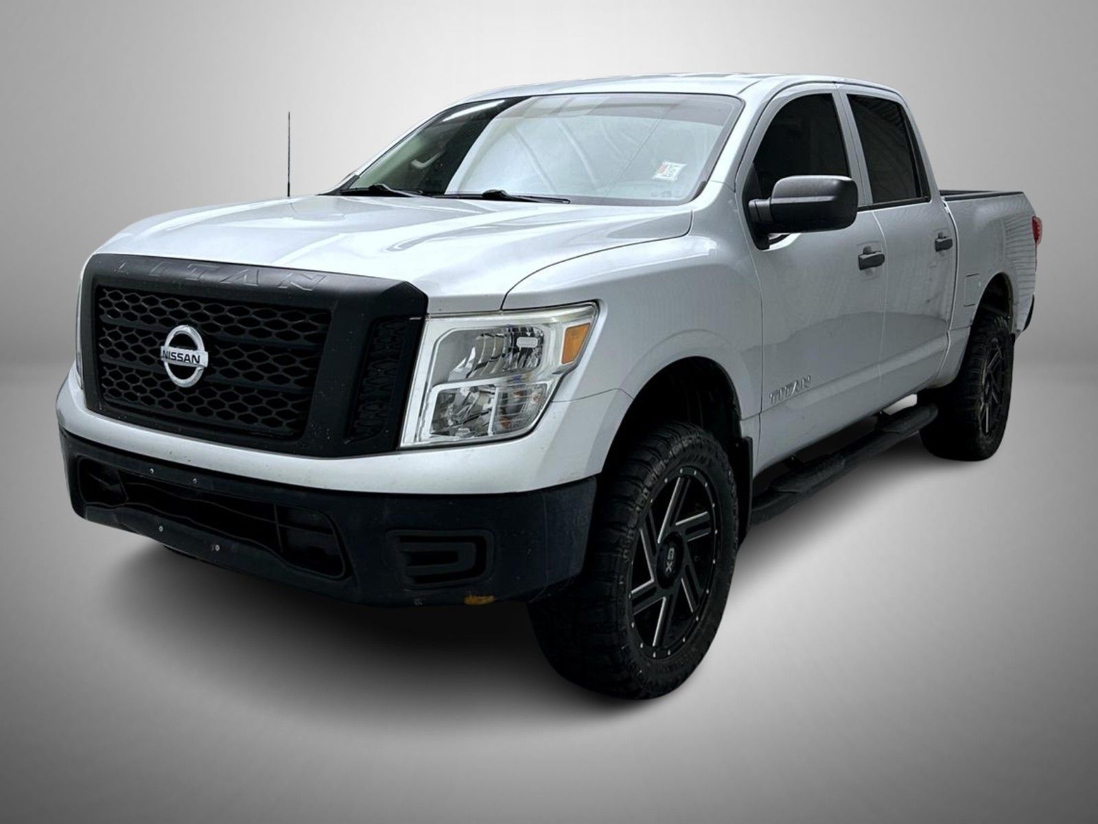  2017 Nissan Titan S Crew Cab 4WD   