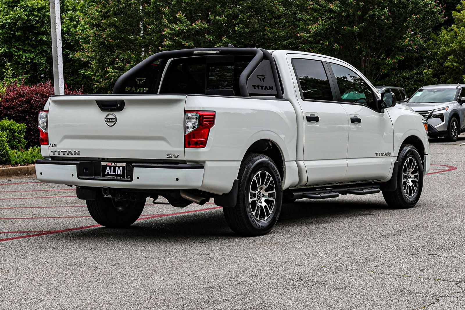 Used 2024 White Nissan SV image 5