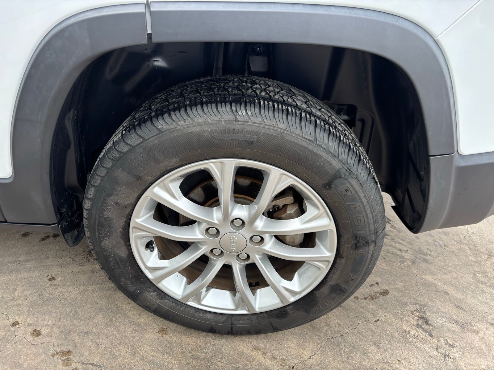 Used Car 2019 Jeep Cherokee  Latitude For Sale Under $12,000 In Austin, Texas