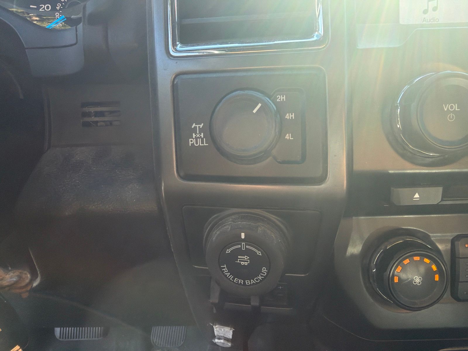 Used 2017 Shadow Black Ford XLT image 27