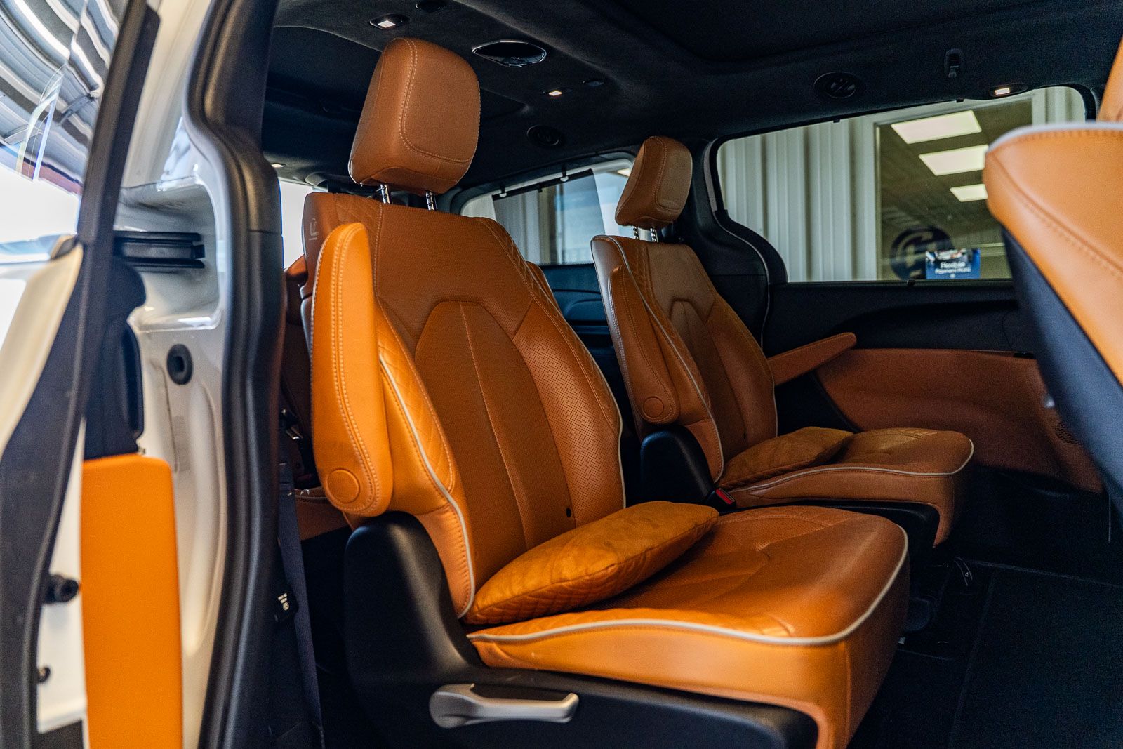 Used 2021 Chrysler Pacifica Hybrid Van