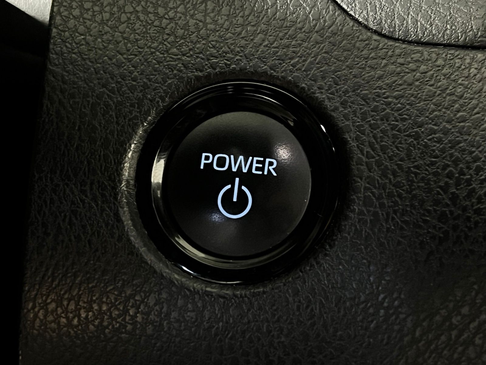 Thumbnail: 2025 Toyota Camry - 19