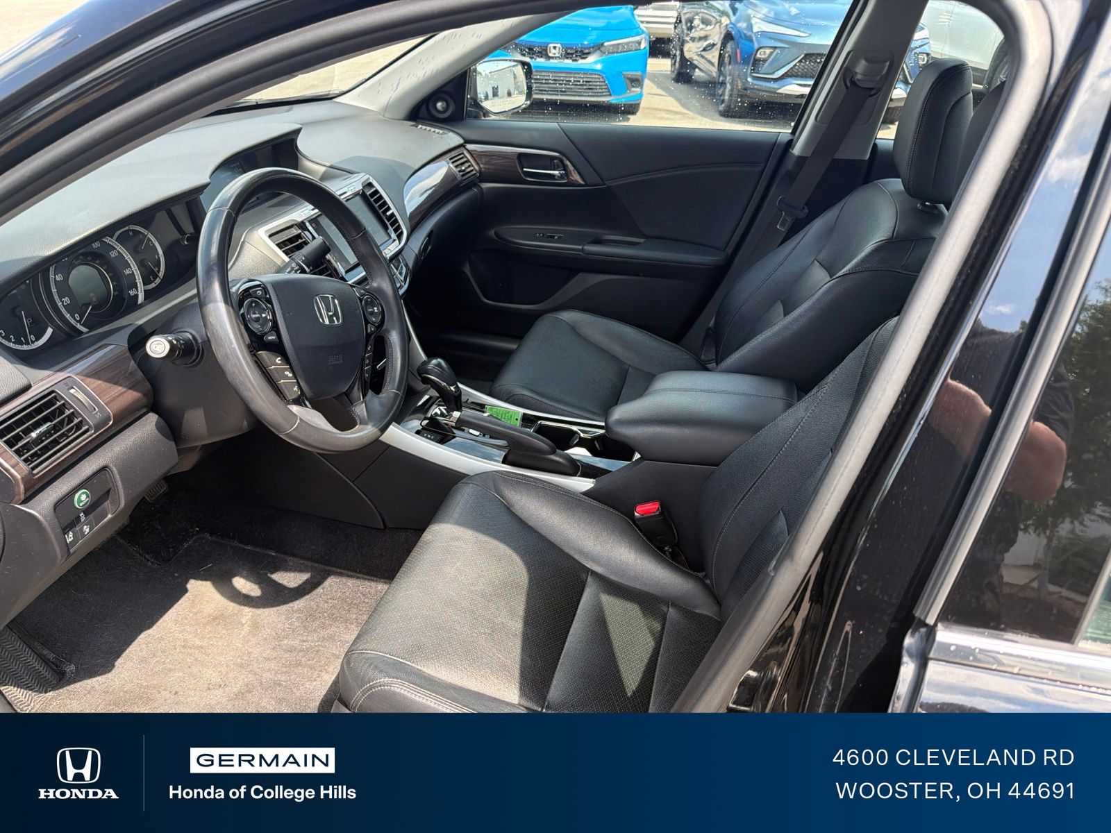 Certified Used 2017 Black Honda EX-L image 14