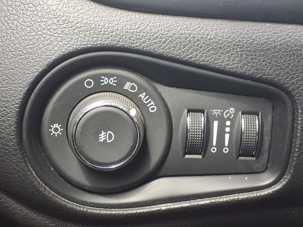 2018 Jeep Renegade Latitude Gray at Don McGill Toyota