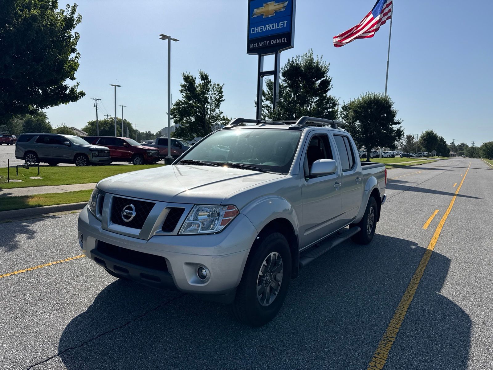Brilliant Silver 2016 Nissan Frontier Pickup Truck Four-Wheel Drive 5-Speed Automatic Overdrive