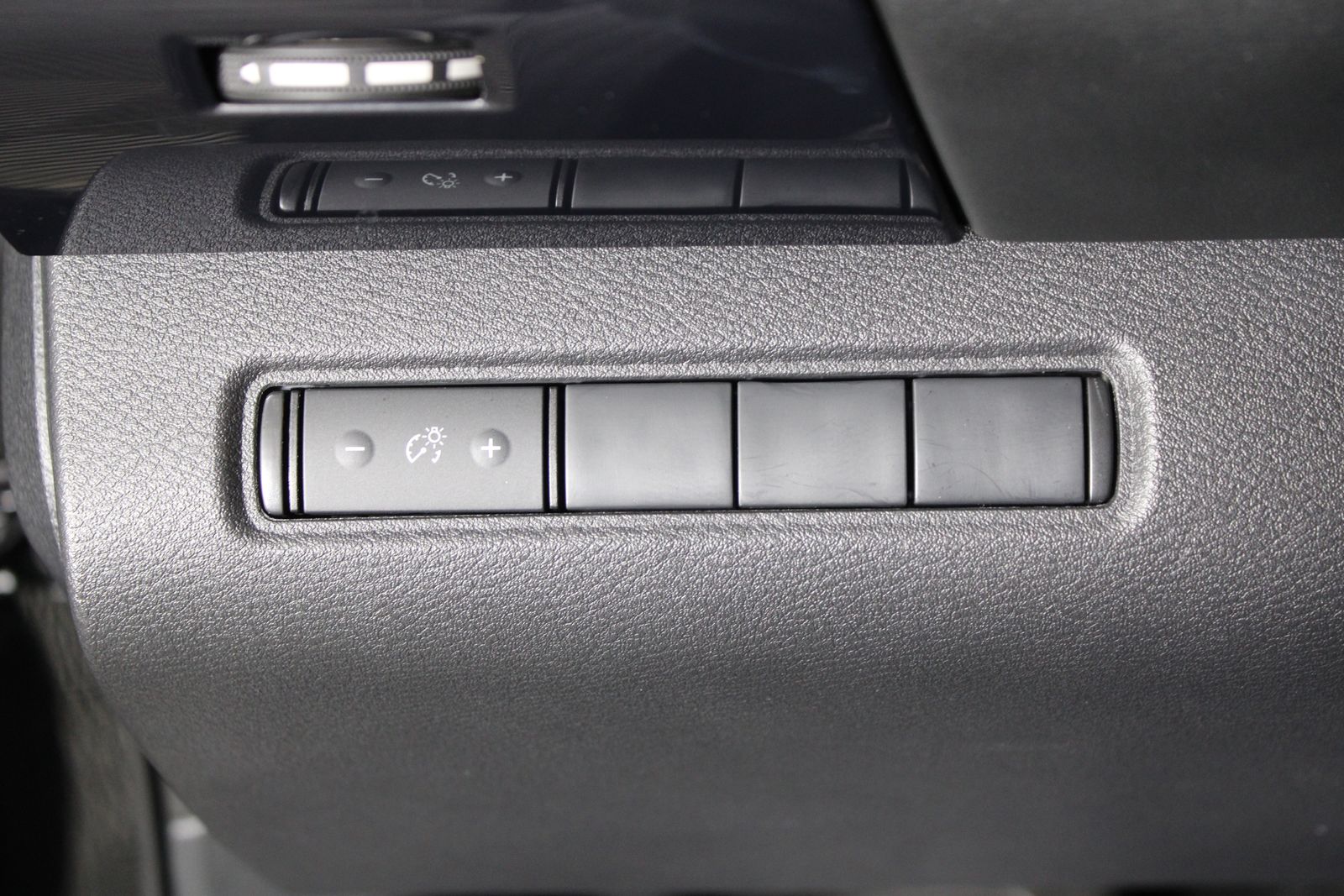 Used 2025 Black Nissan S image 23