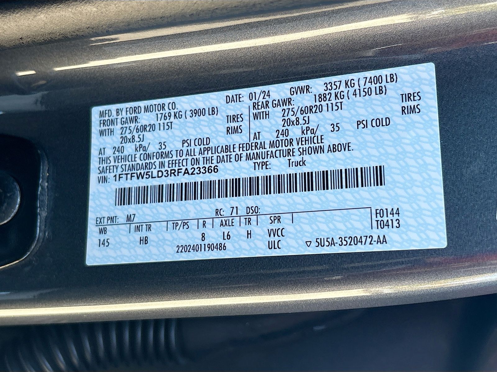 Used 2024 Gray Ford Lariat image 31