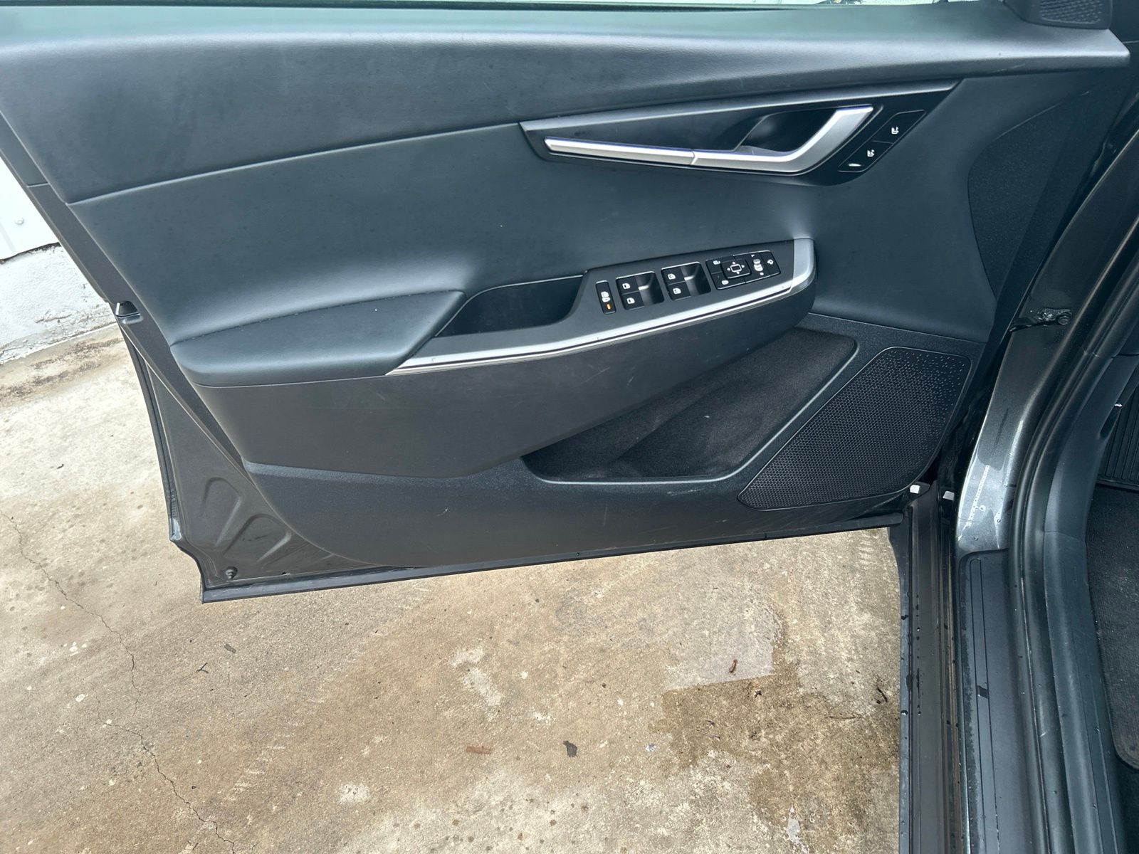 Used Car 2024 Kia Ev6  Light For Sale Under $25,000 In Austin, Texas