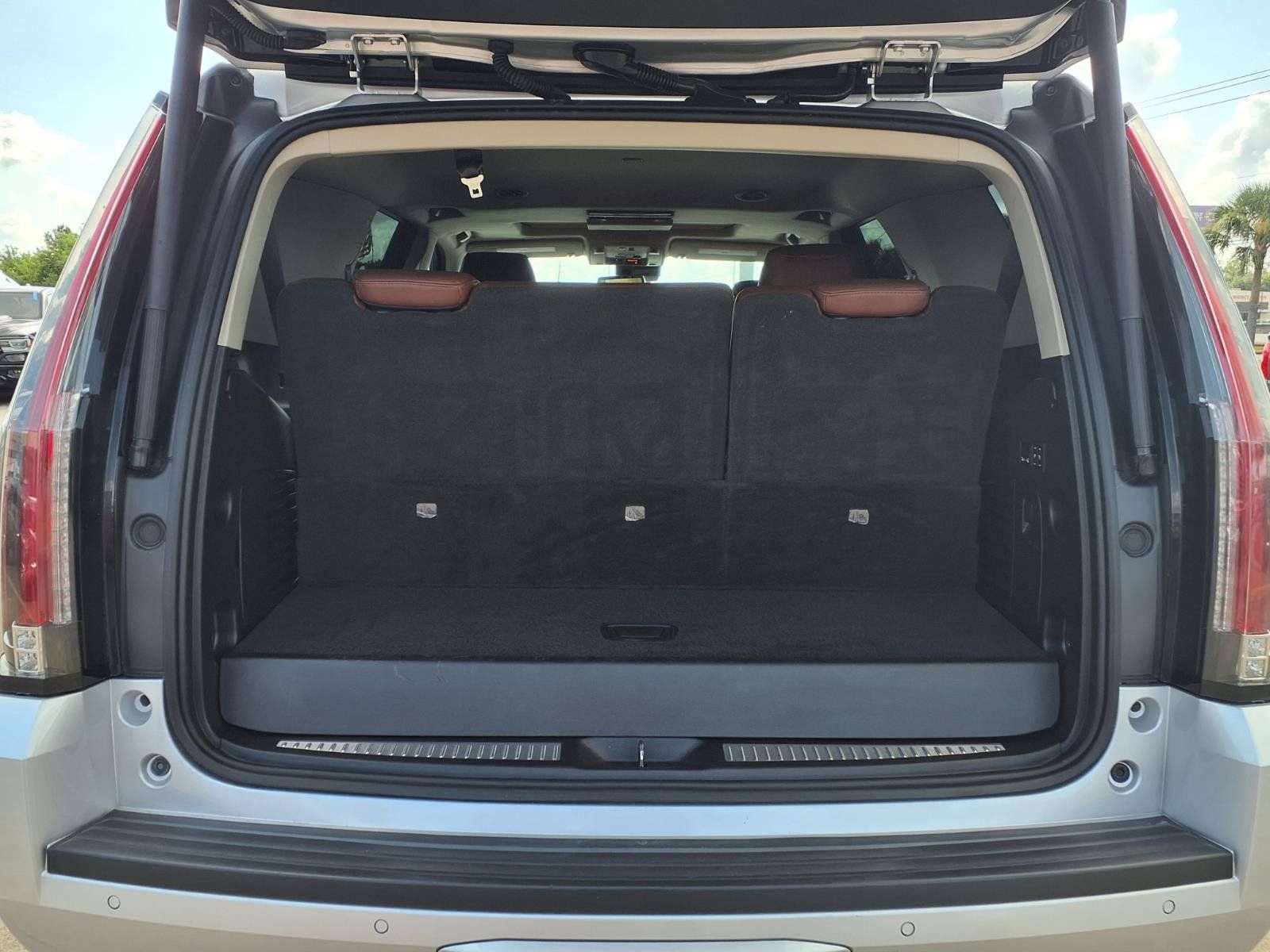 2020 Cadillac Escalade Premium Luxury Silver at Emmons Autoplex