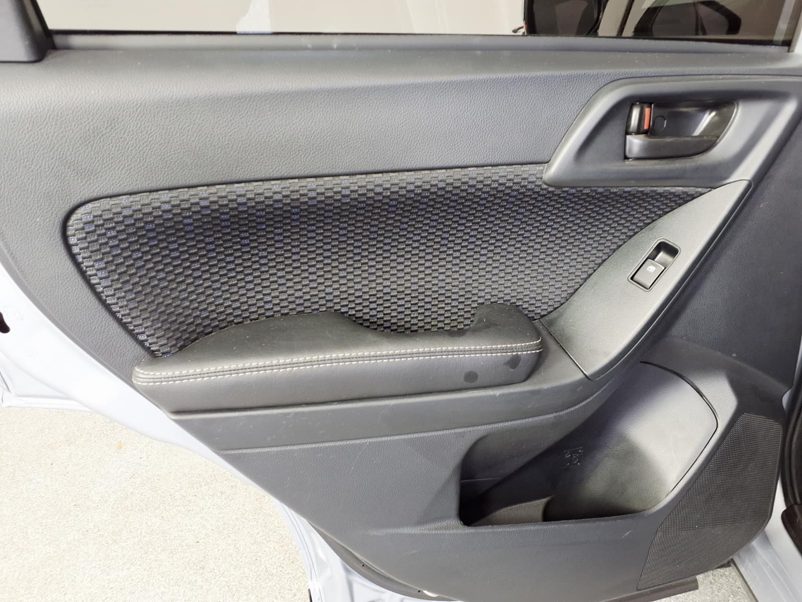 car-gallery-11