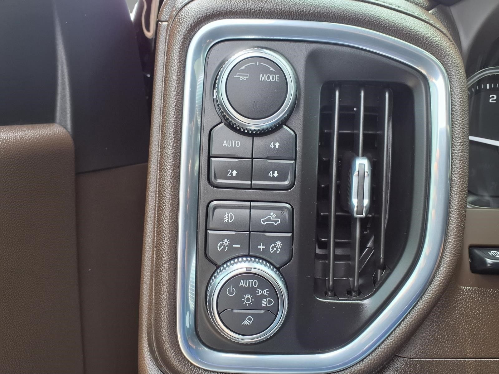 2023 GMC Sierra 2500HD Denali Black at EAG Ford Navasota