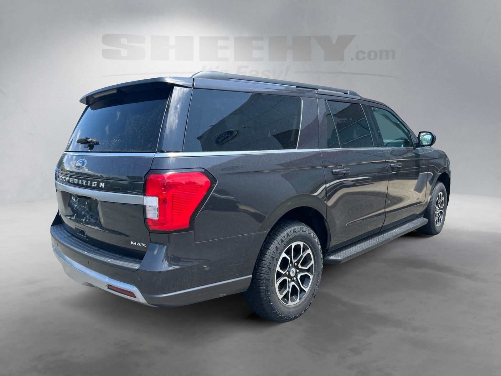 Certified Used 2024 Gray Metallic Ford XLT image 12